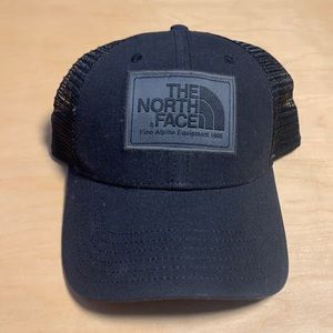 Black North Face Hat